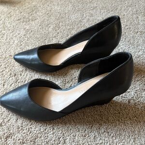 Kelly & Katie Black Wedge Shoes